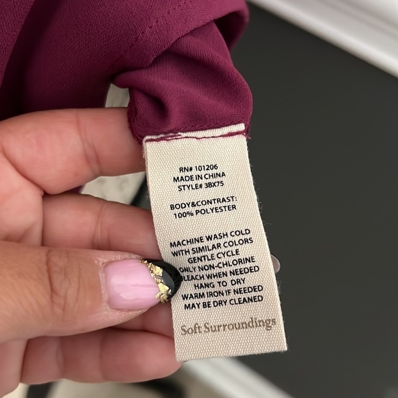 Soft Surroundings PM purple Blouse Tank top Zipper on the back - Picture 5 of 8